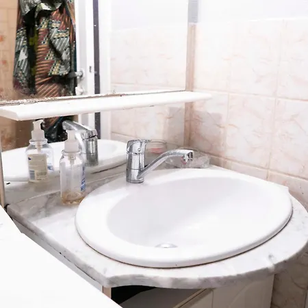 Charming With View Near The Sacre Coeur! *